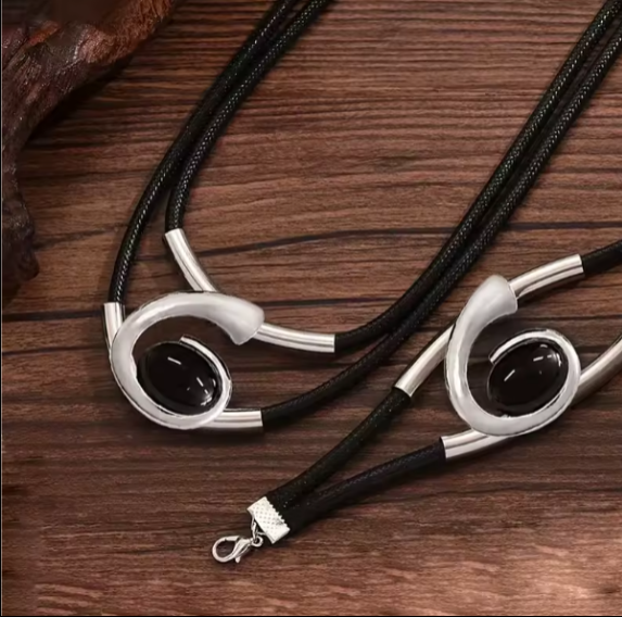 Ensemble Collier & Bracelet Vintage – L’élégance qui attire tous les regard ,ML